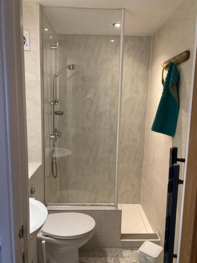 Marine Terrace Apartments Крикийт Екстериор снимка