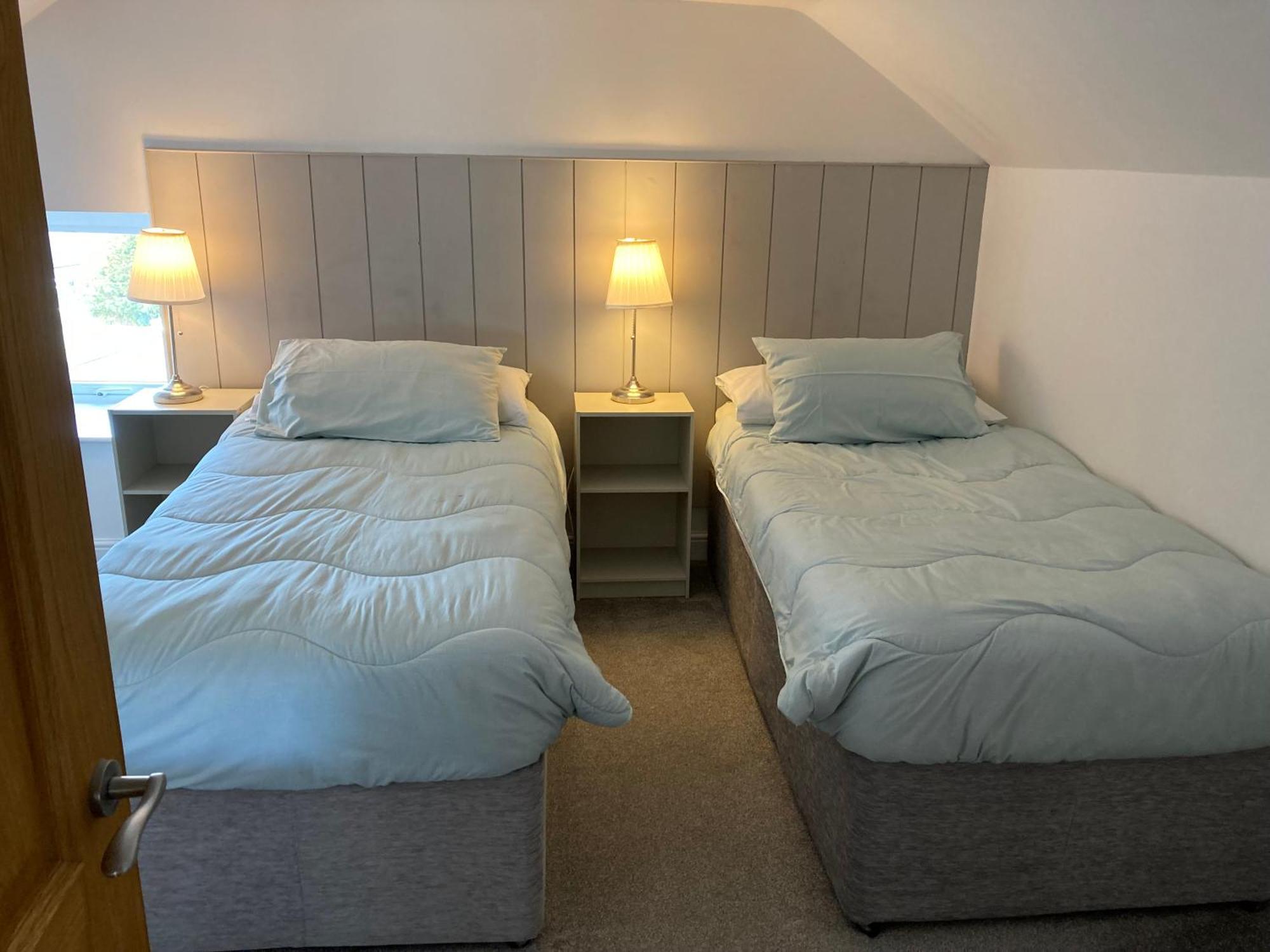 Marine Terrace Apartments Крикийт Екстериор снимка
