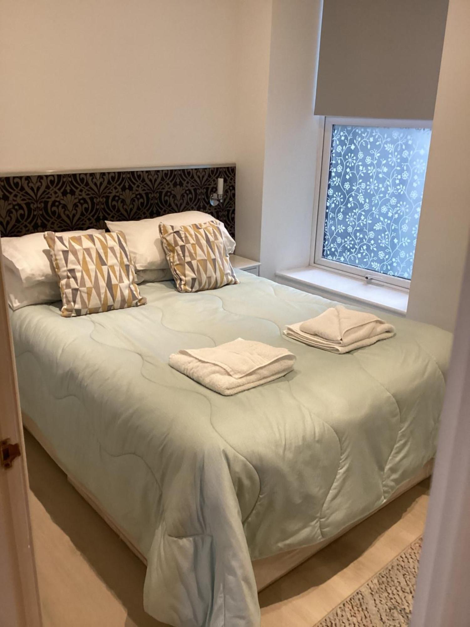 Marine Terrace Apartments Крикийт Екстериор снимка