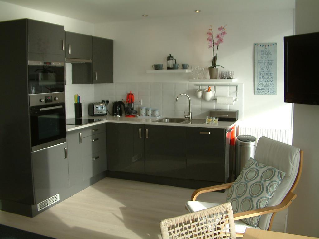 Marine Terrace Apartments Крикийт Екстериор снимка